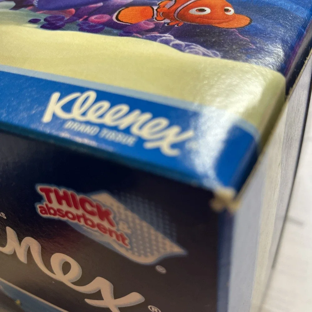 FINDING DORY Kleenex Disney Pixar 80 2-Ply Box of Tissues - Blue Top